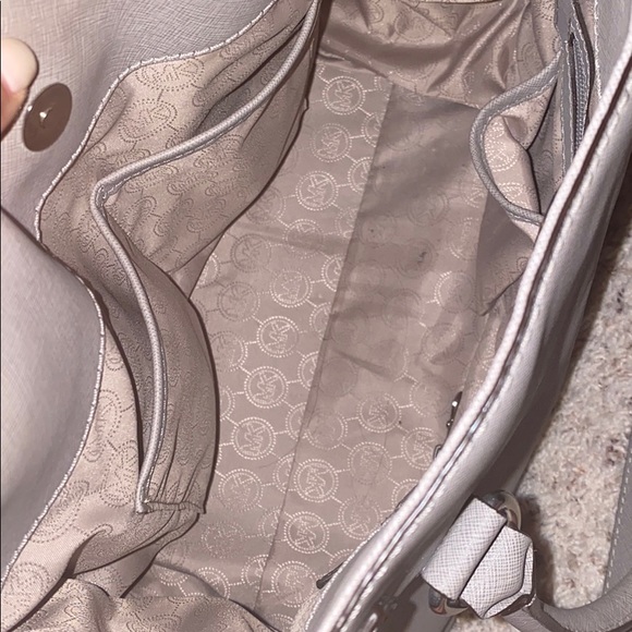 ✨Michael Kors bag✨ - Picture 4 of 8